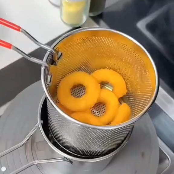 Mini Stainless Steel Multifuntional Deep Fryer with Long Handle/Mini Fryer Handheld Frying Pot Household Deep Fryer Pot