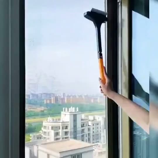 2 in 1 Mini Window Wiper Cleaning Tool