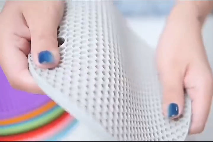 Rounded Non-Slip Heat Resistant Silicone Mat (Pack of 3)