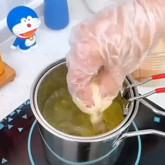 Mini Stainless Steel Multifuntional Deep Fryer with Long Handle/Mini Fryer Handheld Frying Pot Household Deep Fryer Pot