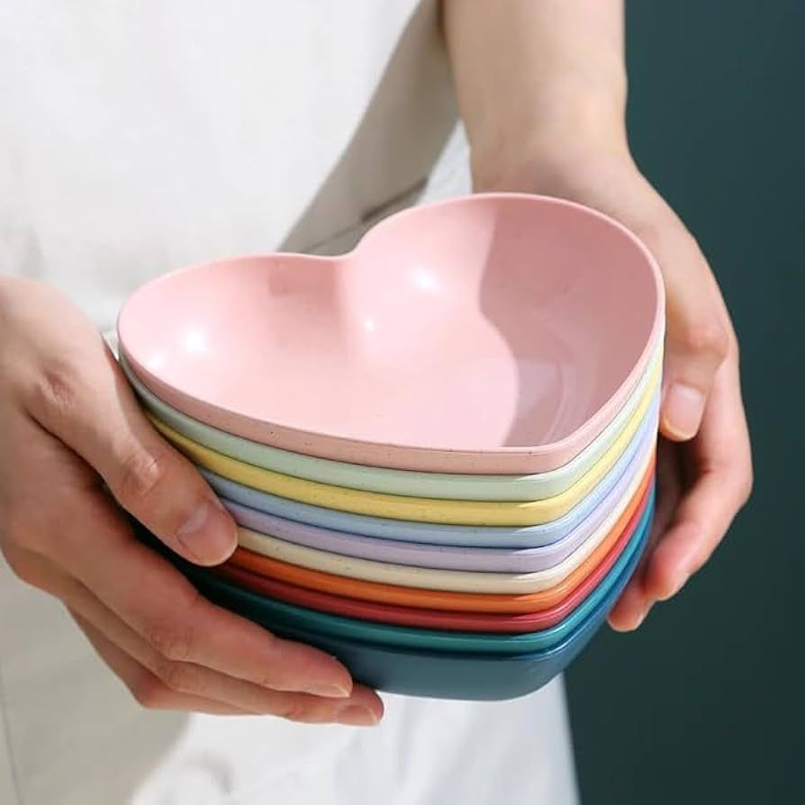 Pack of 10 Heart Shape Plates with 1 Plates Stand (Random color)