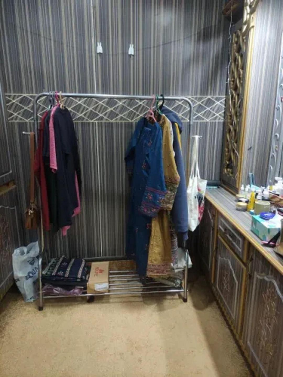 Affordable And Effective Solution Hanging Clips