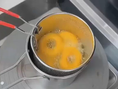 Mini Stainless Steel Multifuntional Deep Fryer with Long Handle/Mini Fryer Handheld Frying Pot Household Deep Fryer Pot